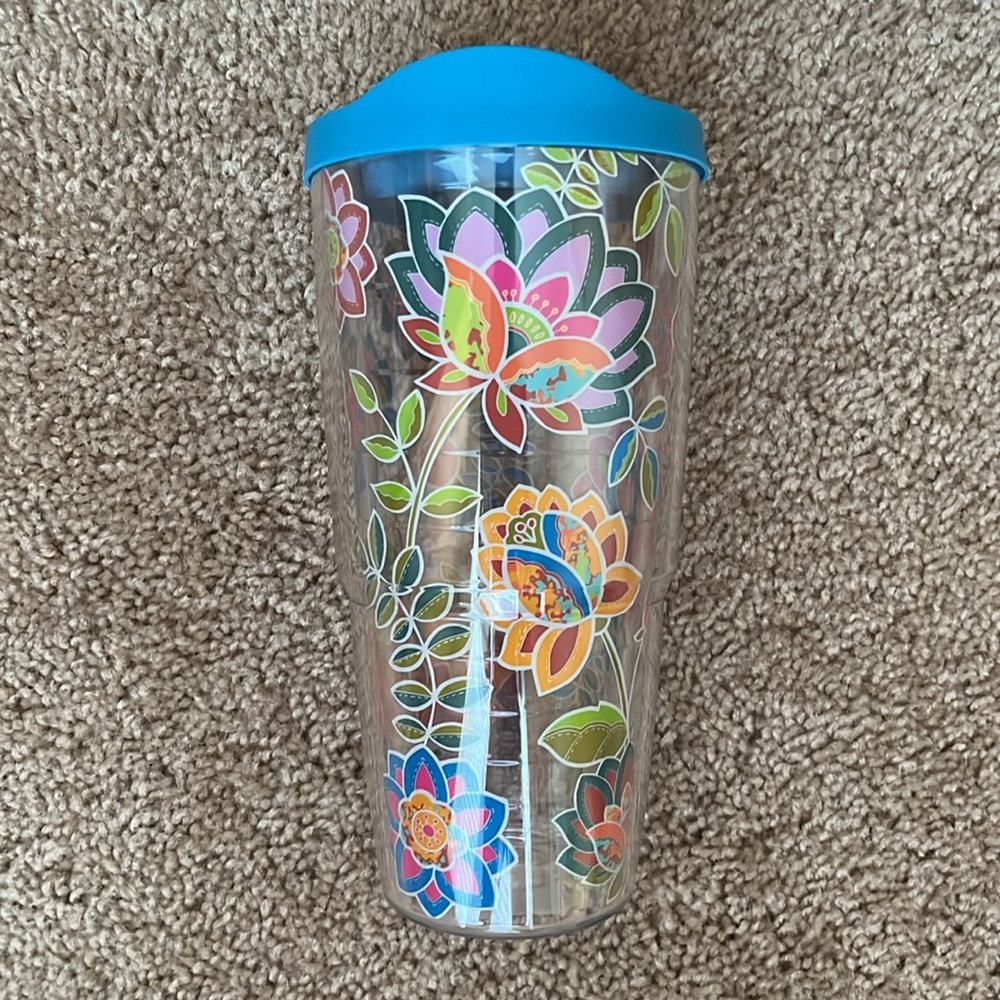 Tervis Floral Tumbler - Picture 2 of 6